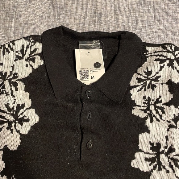 Hibiscus print sweater polo NWT - Picture 3 of 4